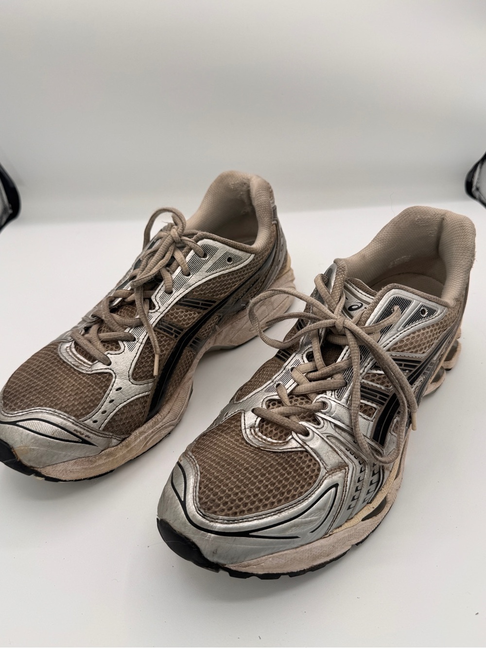 ASICS GEL-KAYANO 14 Silver Cream Black Retro Sneakers Men’s Size 11